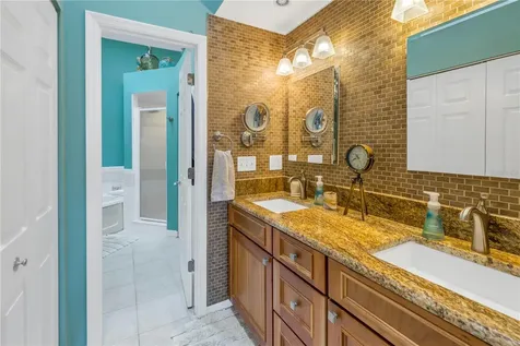117 Yacht Club Lane Tierra Verde FL 33715