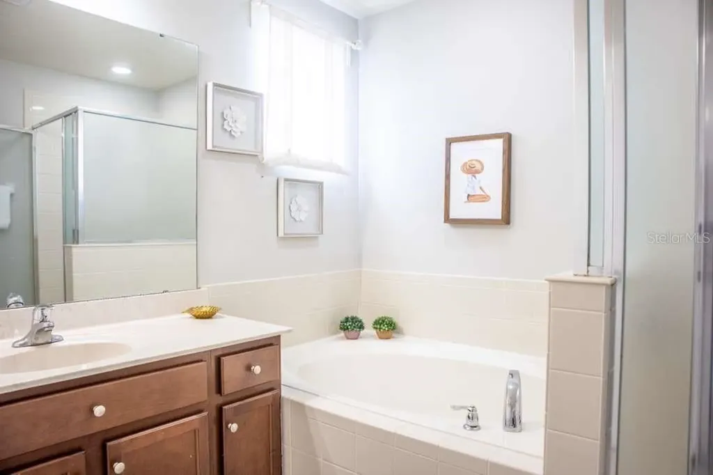 210 Las Fuentes Drive Kissimmee FL 34746