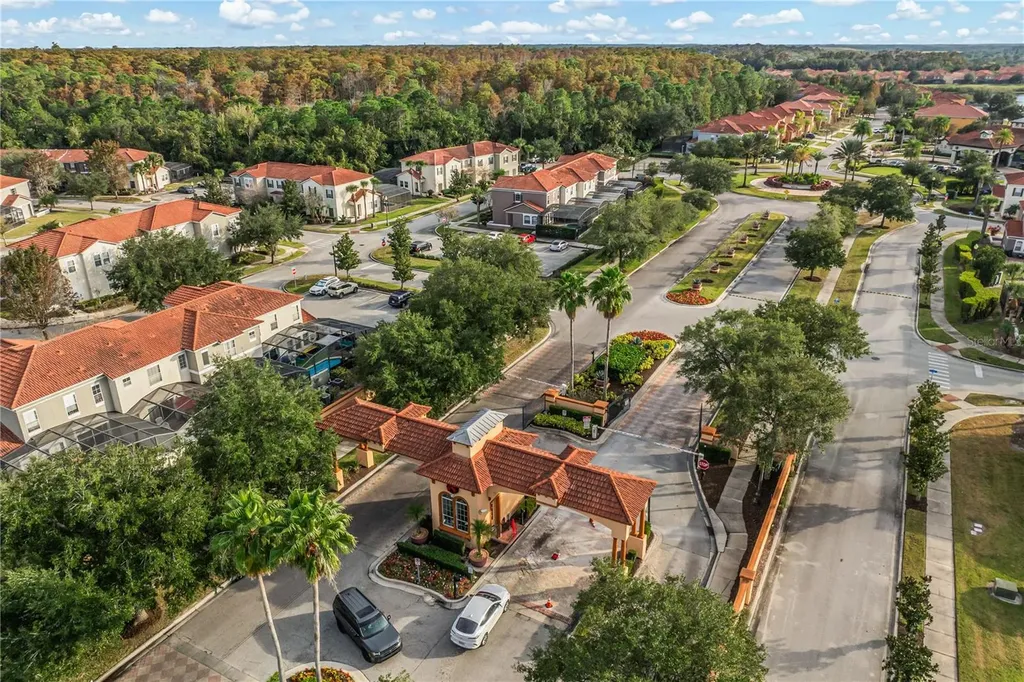 210 Las Fuentes Drive Kissimmee FL 34746