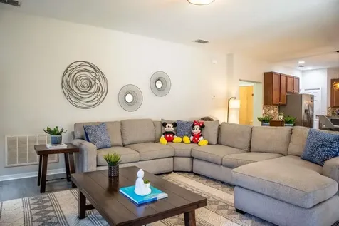 210 Las Fuentes Drive Kissimmee FL 34746