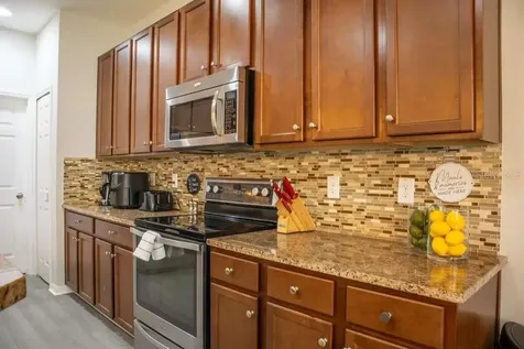 210 Las Fuentes Drive Kissimmee FL 34746