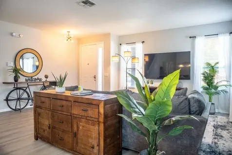 210 Las Fuentes Drive Kissimmee FL 34746