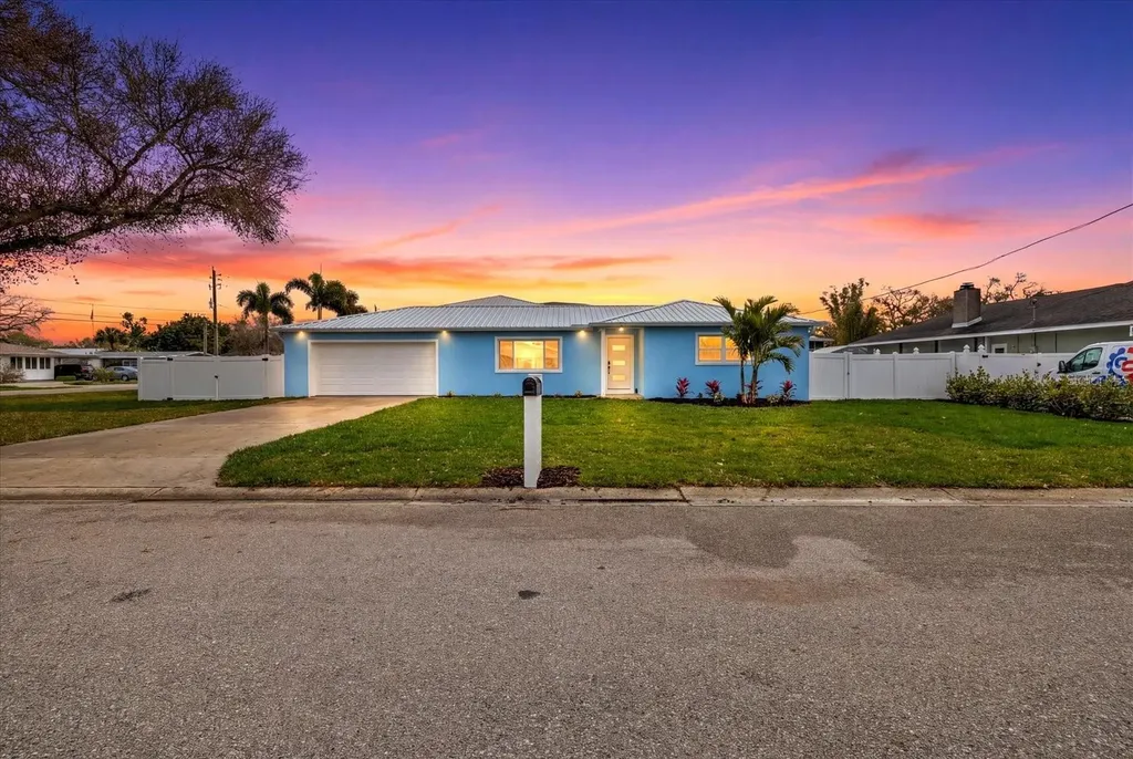 912 21st Avenue W Palmetto FL 34221