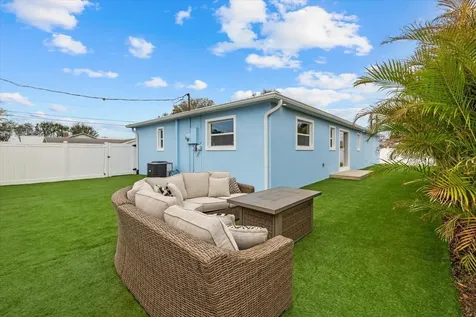 912 21st Avenue W Palmetto FL 34221