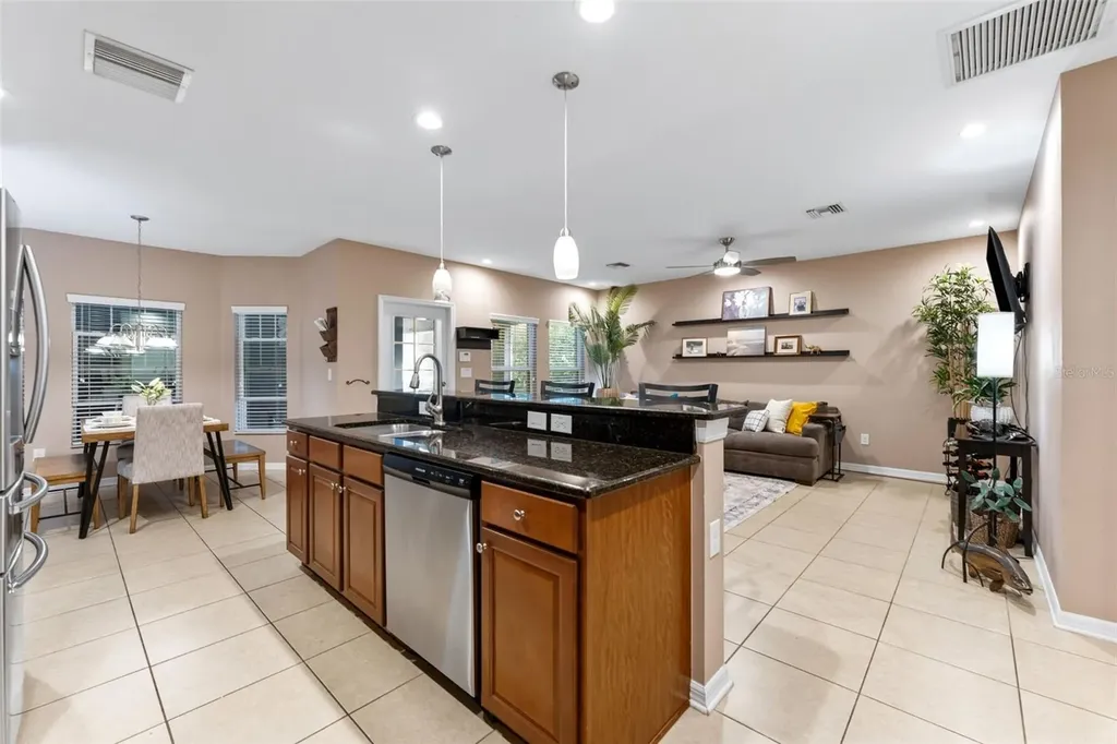 6058 Fishhawk Crossing Boulevard Lithia FL 33547