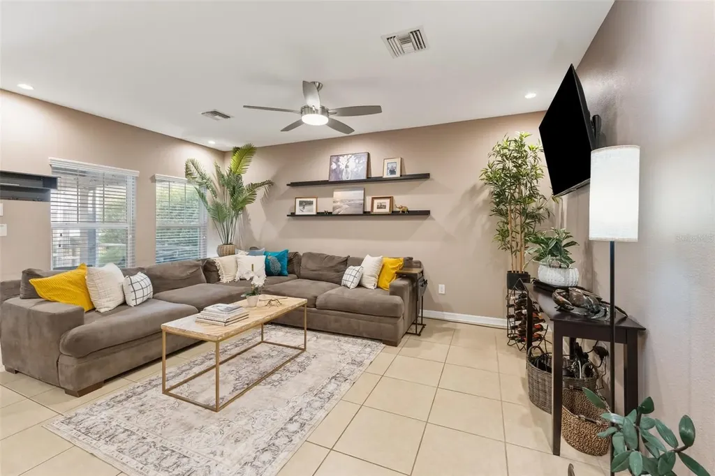 6058 Fishhawk Crossing Boulevard Lithia FL 33547