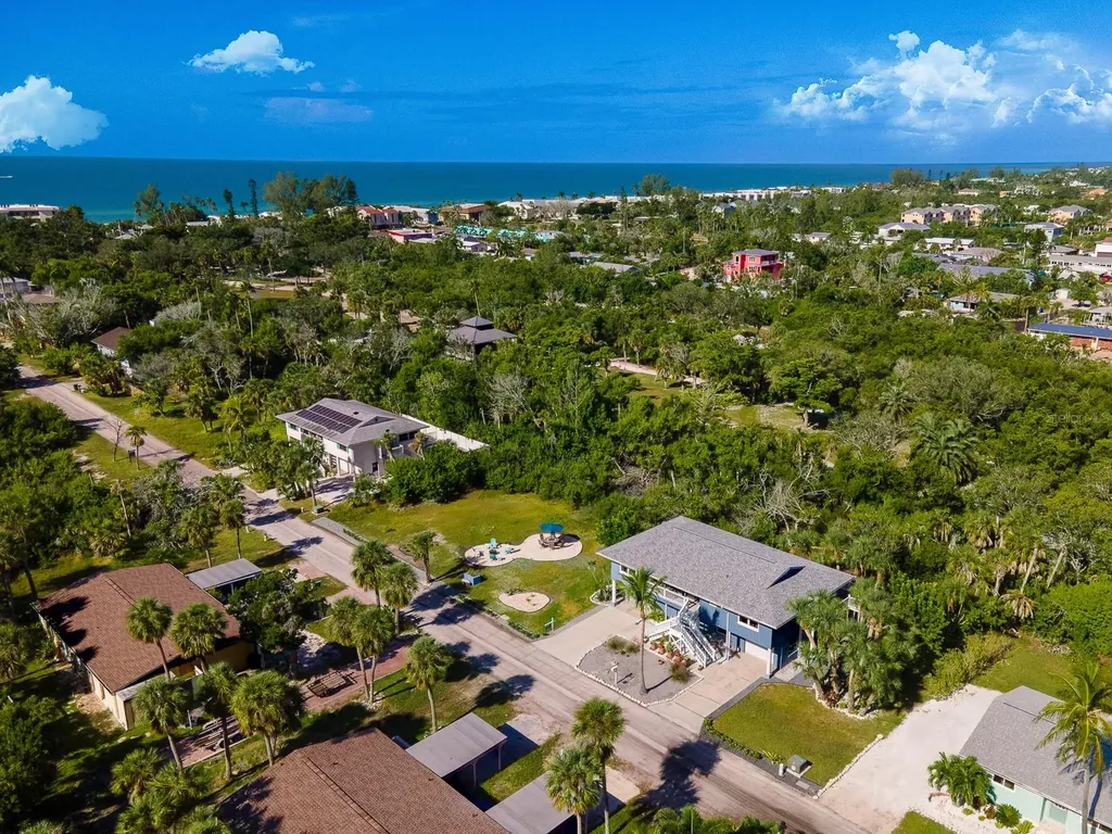 691 Gulf Bay Road Longboat Key FL 34228