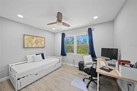 691 Gulf Bay Road Longboat Key FL 34228