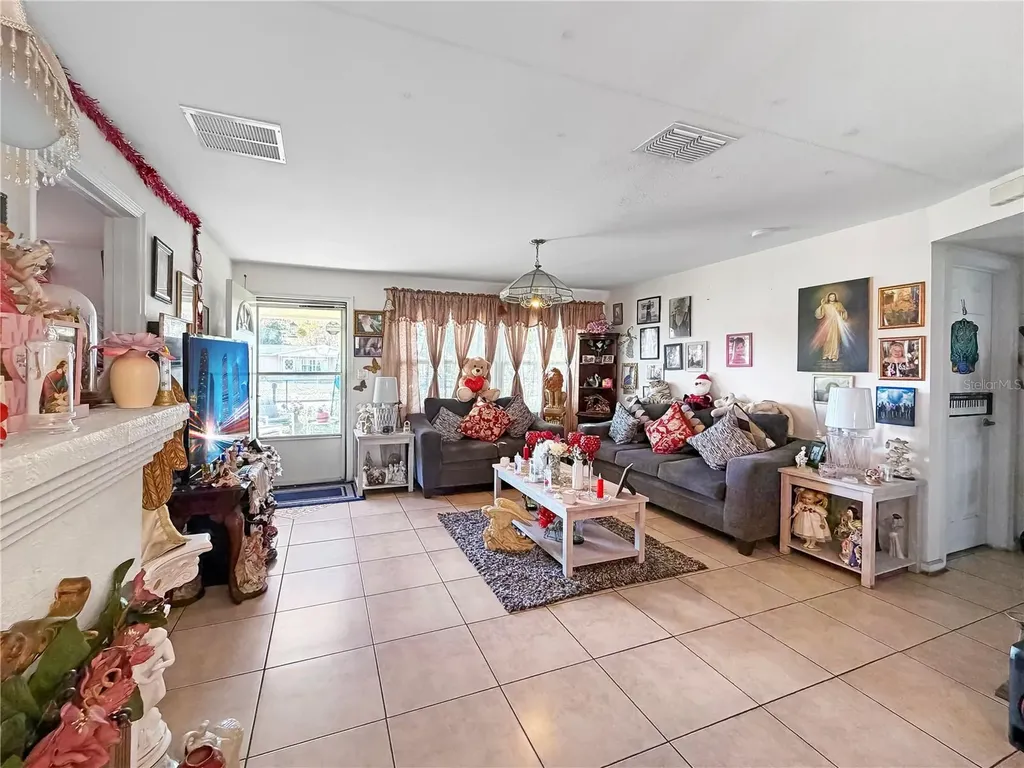 6305 Hillwood Drive Orlando FL 32809