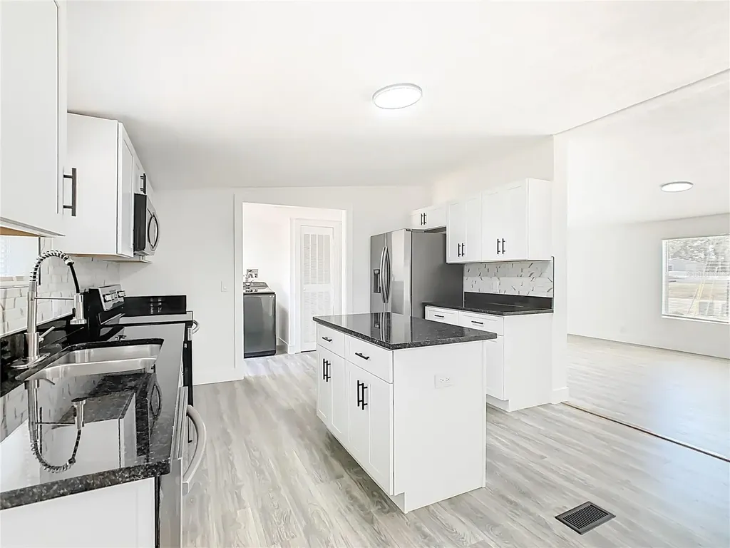 3564 Reagan Boulevard Lake Wales FL 33898