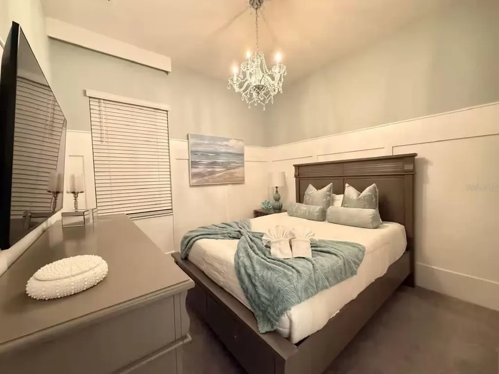 10437 Ebb Tide Lane Orlando FL 32821