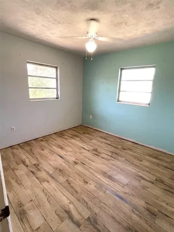 4518 Groveland Street Bradenton FL 34207