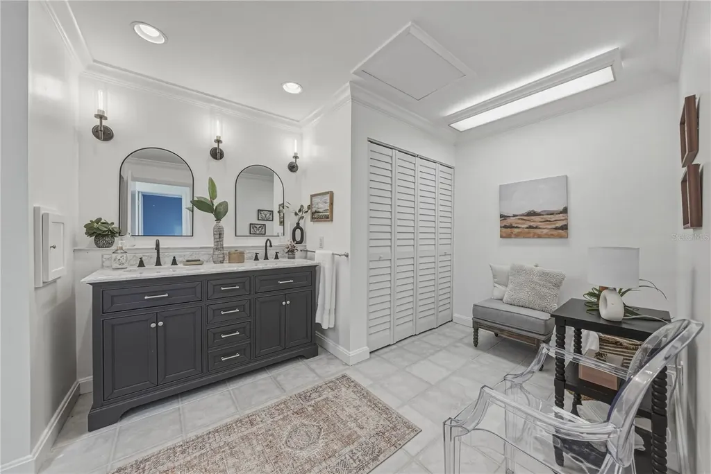 4306 Harbor House Drive Tampa FL 33615
