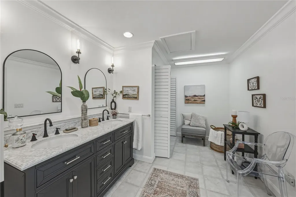 4306 Harbor House Drive Tampa FL 33615