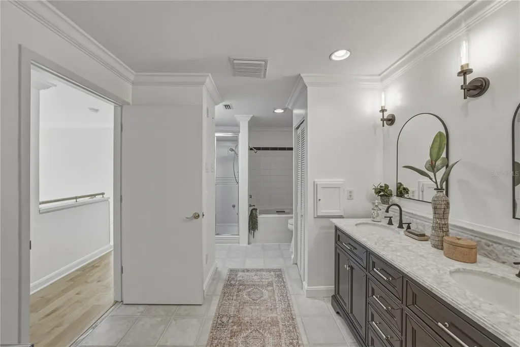 4306 Harbor House Drive Tampa FL 33615