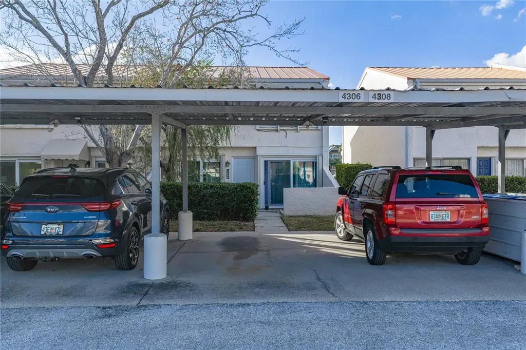 4306 Harbor House Drive Tampa FL 33615