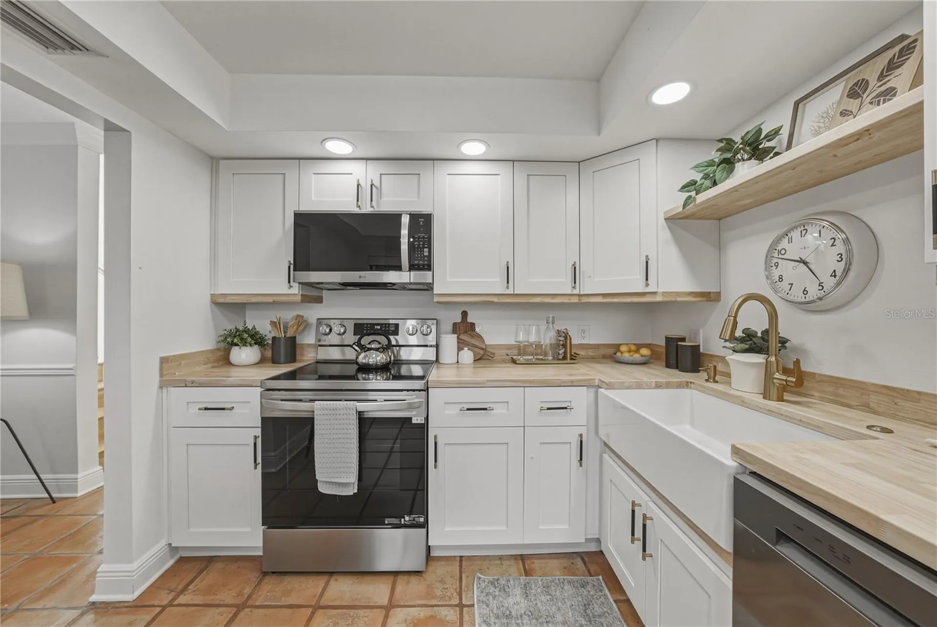 4306 Harbor House Drive Tampa FL 33615