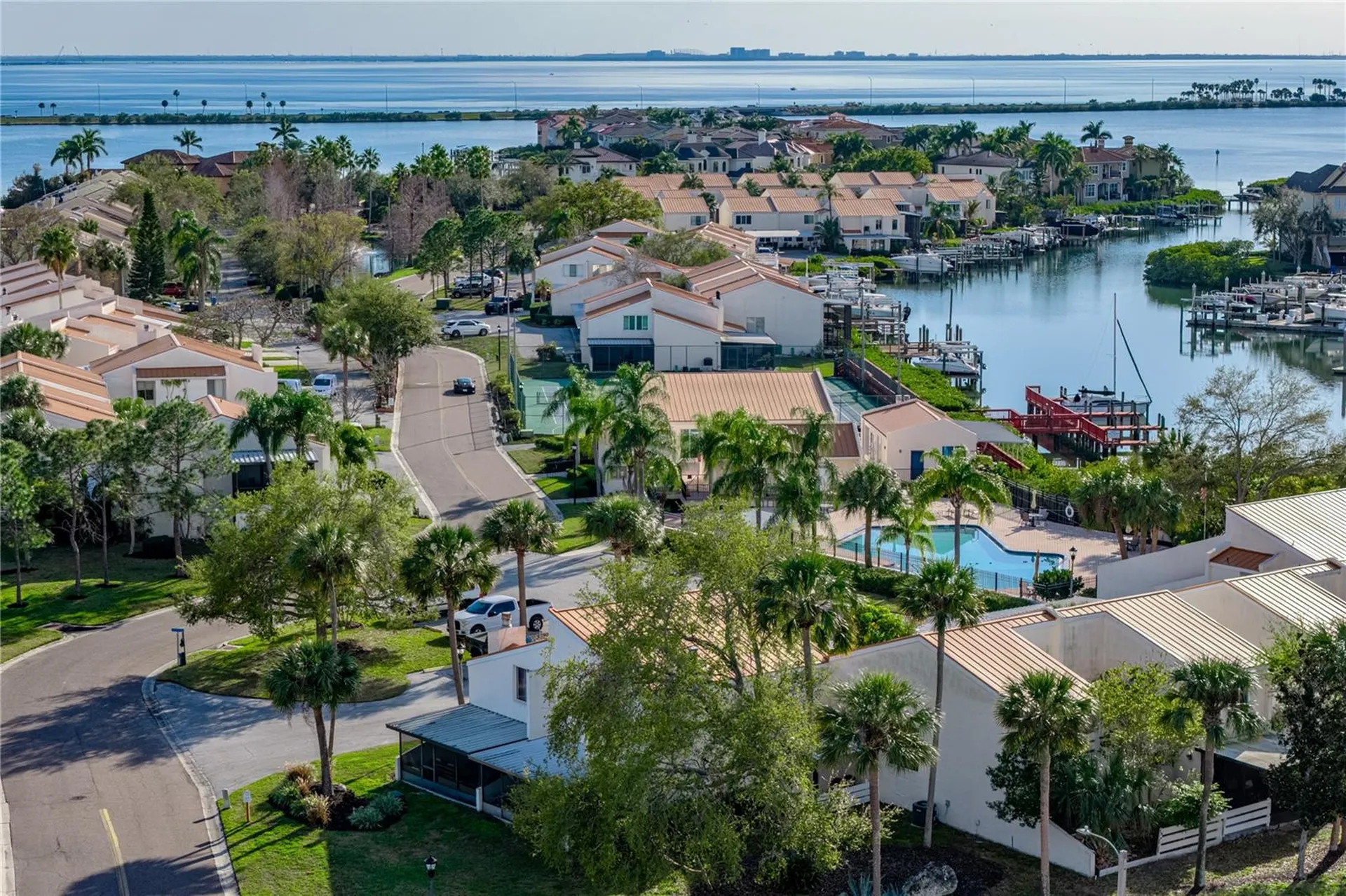 4306 Harbor House Drive Tampa FL 33615