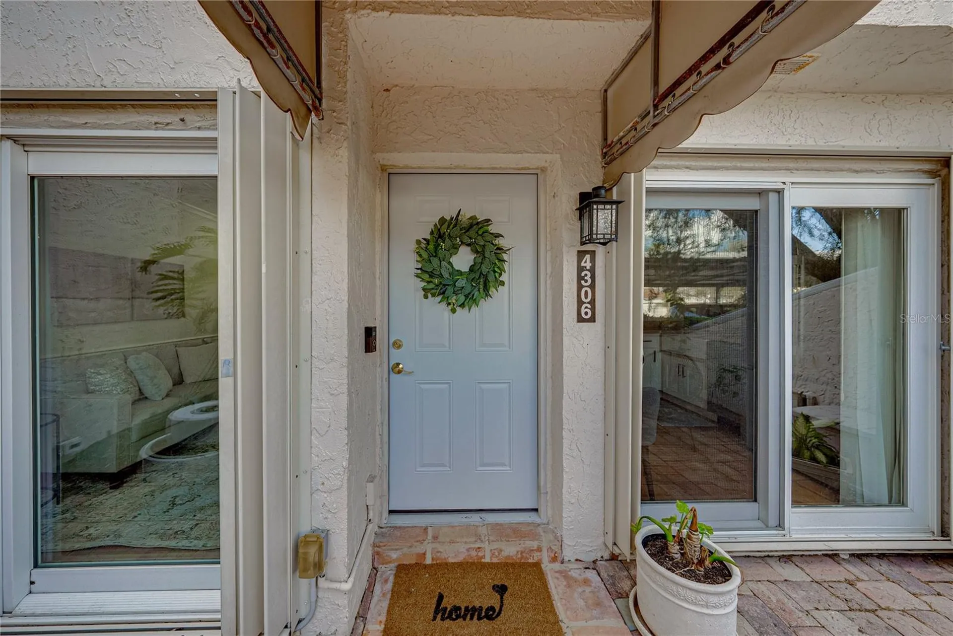 4306 Harbor House Drive Tampa FL 33615