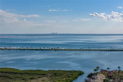 4306 Harbor House Drive Tampa FL 33615