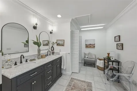4306 Harbor House Drive Tampa FL 33615