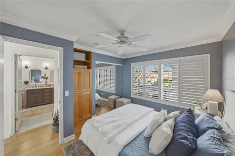 4306 Harbor House Drive Tampa FL 33615