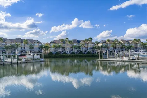 4306 Harbor House Drive Tampa FL 33615