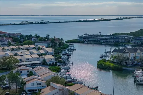 4306 Harbor House Drive Tampa FL 33615