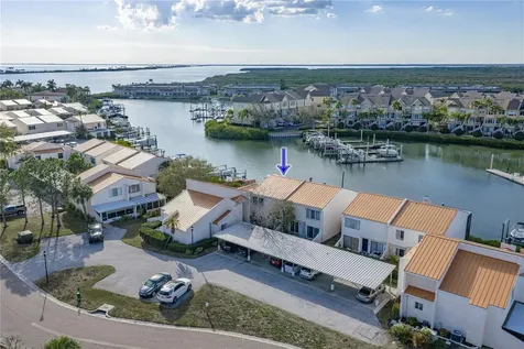 4306 Harbor House Drive Tampa FL 33615