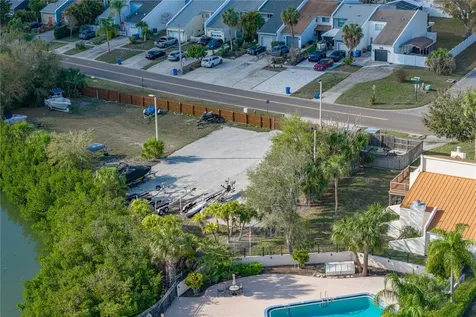 4306 Harbor House Drive Tampa FL 33615