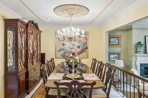 690 Lake Villas Drive Altamonte Springs FL 32701