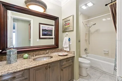 690 Lake Villas Drive Altamonte Springs FL 32701