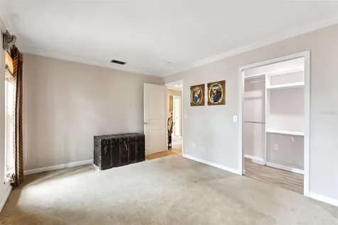 690 Lake Villas Drive Altamonte Springs FL 32701