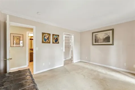 690 Lake Villas Drive Altamonte Springs FL 32701