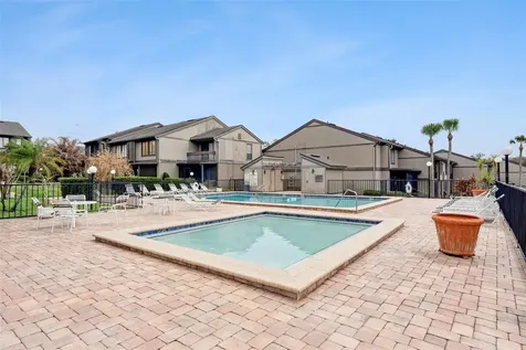 690 Lake Villas Drive Altamonte Springs FL 32701
