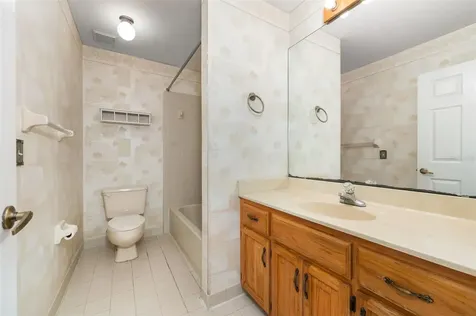 568 NW 39th Drive Gainesville FL 32607