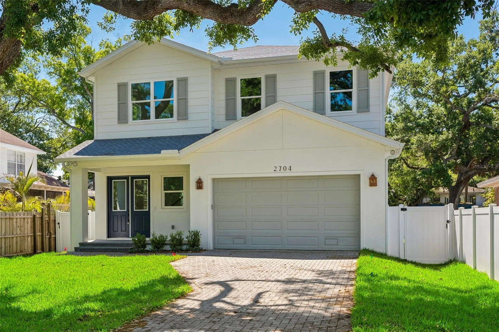 2704 W Tyson Avenue Tampa FL 33611