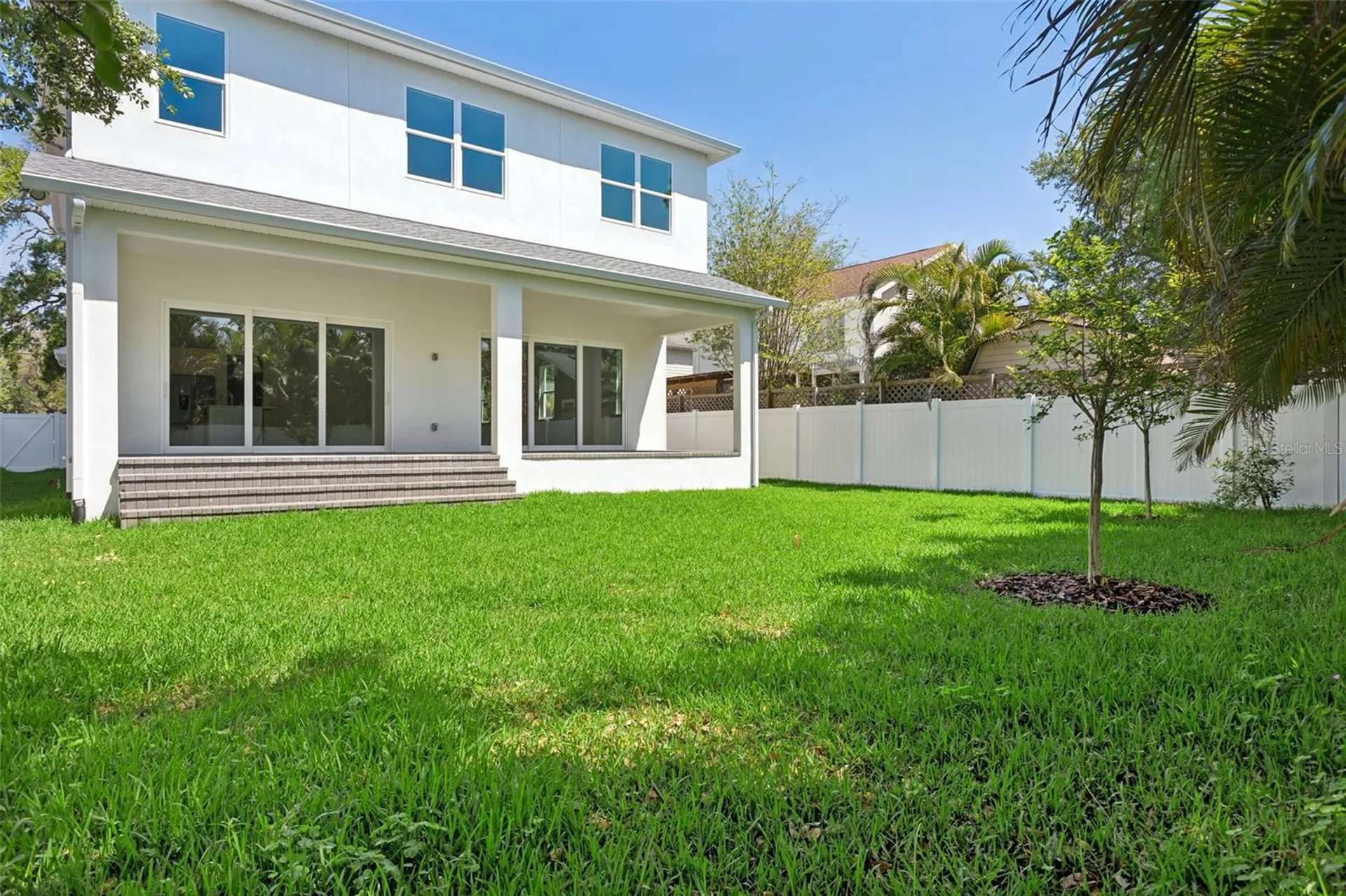 2704 W Tyson Avenue Tampa FL 33611