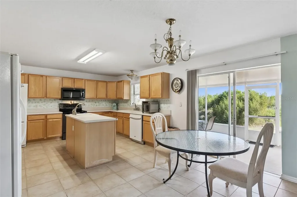 1614 Ridgemoor Drive Mascotte FL 34753