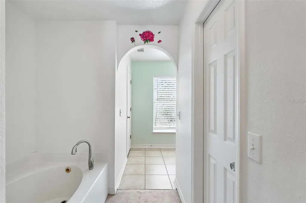 1614 Ridgemoor Drive Mascotte FL 34753