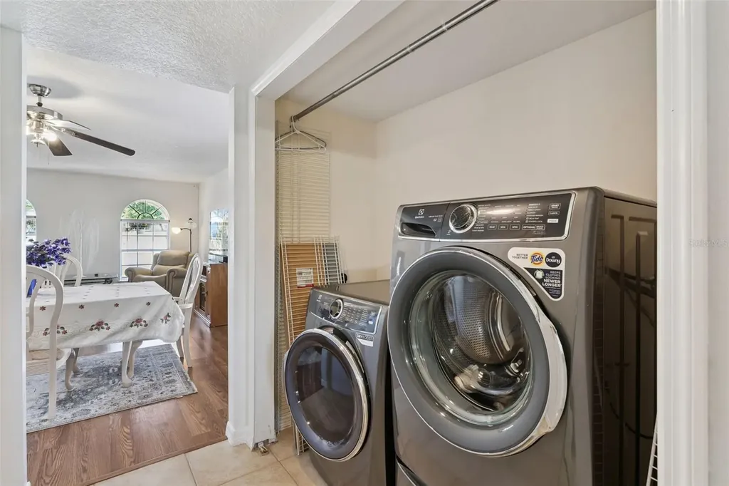 1614 Ridgemoor Drive Mascotte FL 34753