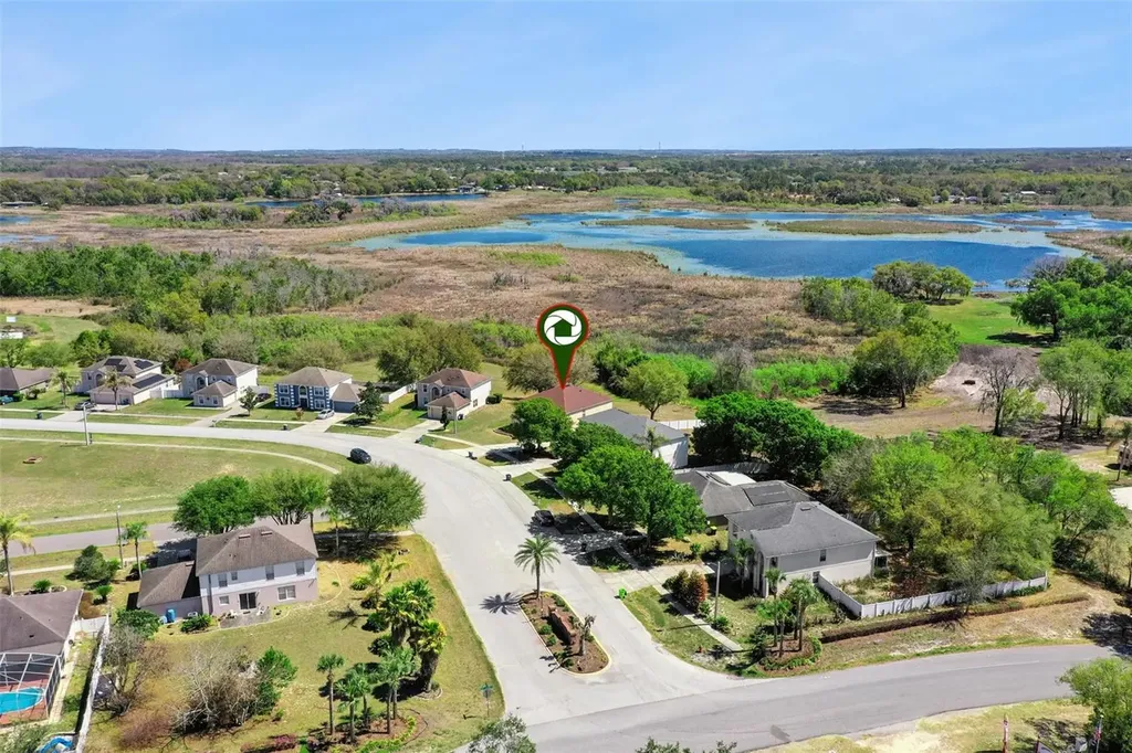 1614 Ridgemoor Drive Mascotte FL 34753