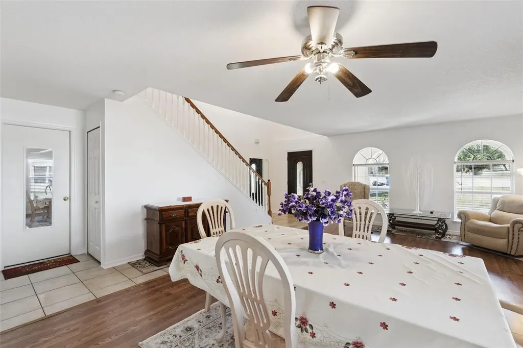 1614 Ridgemoor Drive Mascotte FL 34753