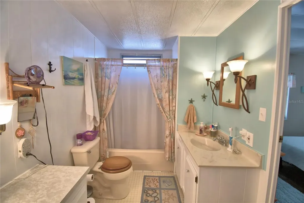4239 Cedarwood Street Winter Haven FL 33880