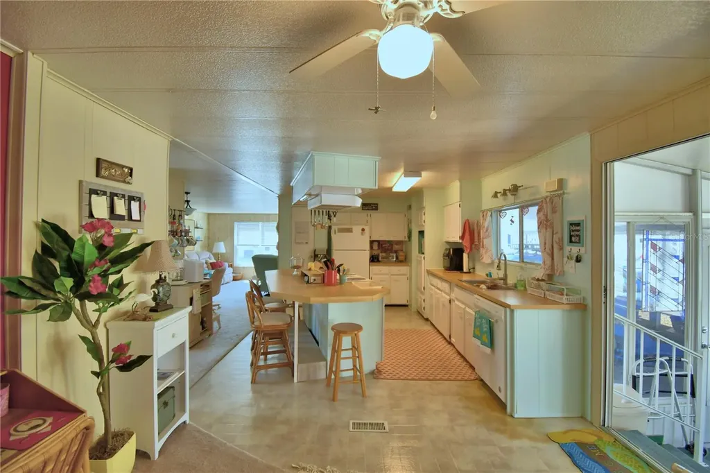 4239 Cedarwood Street Winter Haven FL 33880
