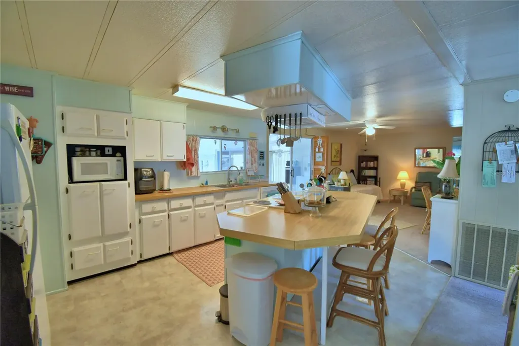 4239 Cedarwood Street Winter Haven FL 33880