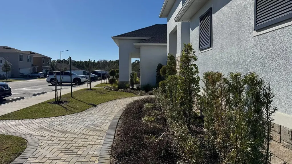 1280 Cascades Avenue Davenport FL 33837