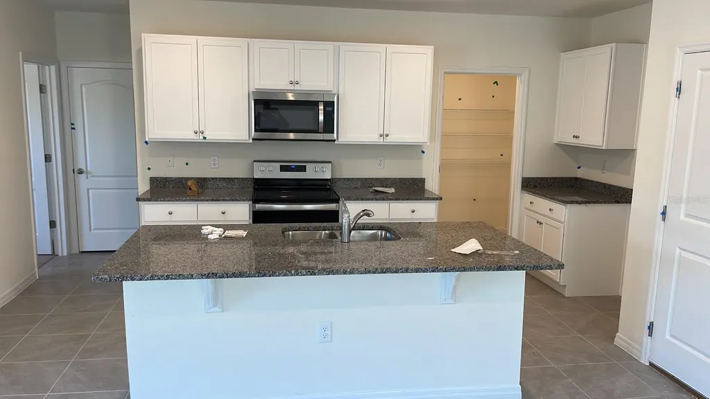 1280 Cascades Avenue Davenport FL 33837