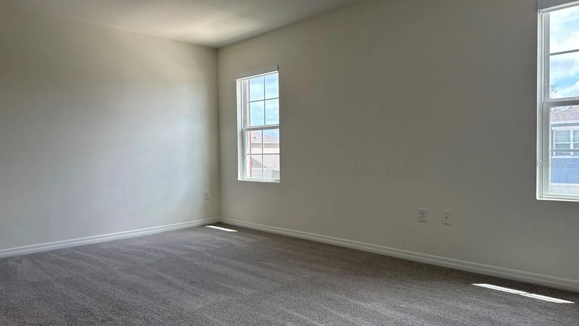 1280 Cascades Avenue Davenport FL 33837