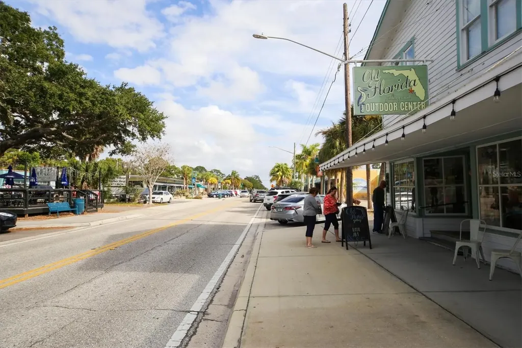 240 Riverview Avenue Englewood FL 34223